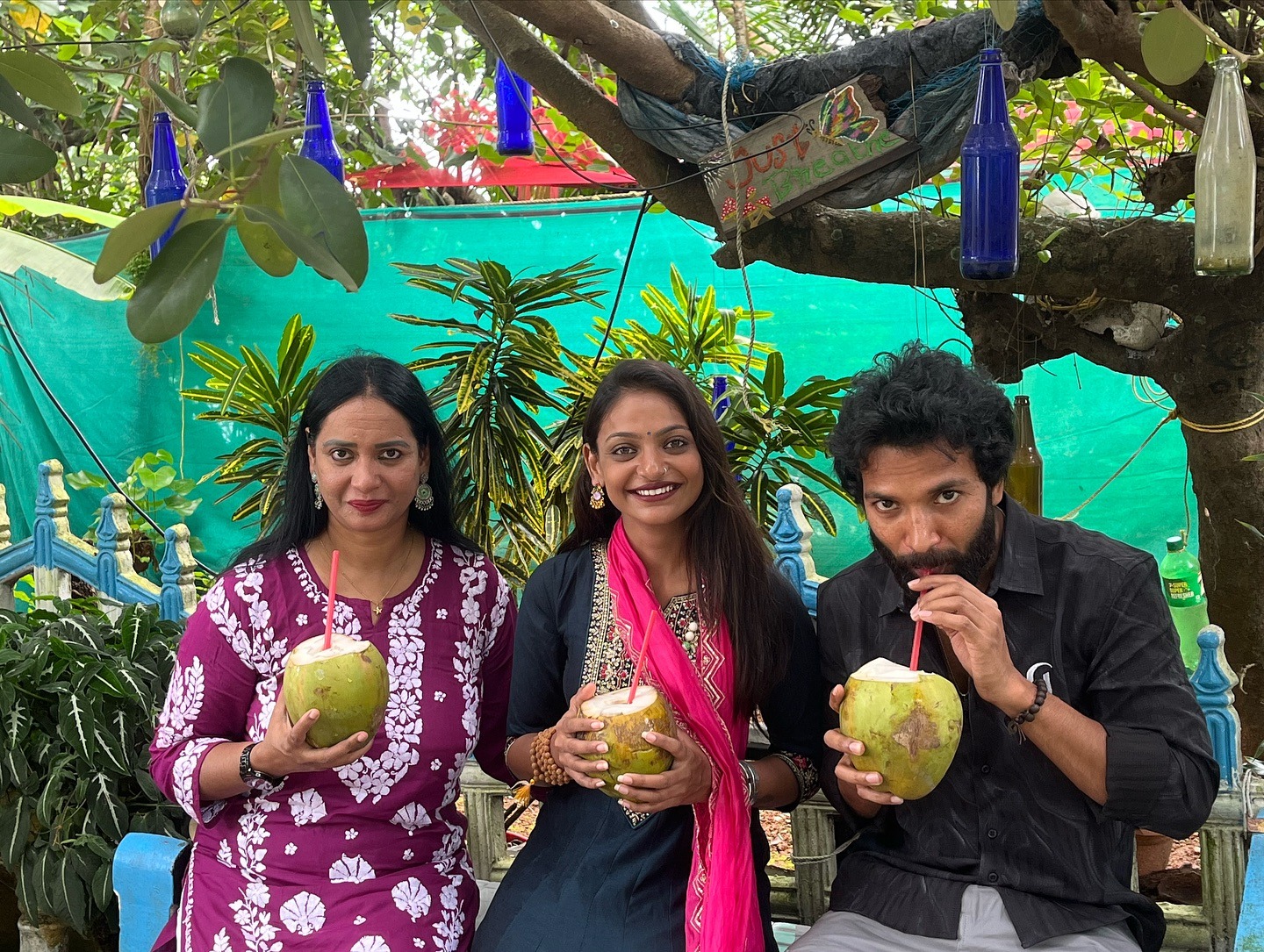 मोनलिसा और फरमान की यह तस्वीर पिछले साल की है।