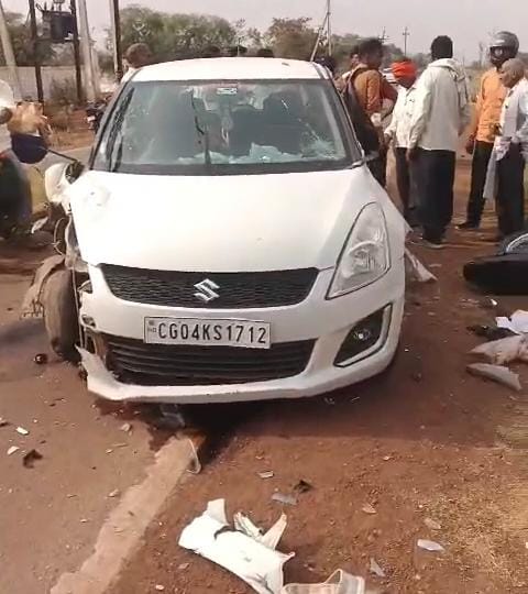 कार ने सामने से मारी टक्कर, एक युवक की हुई मौत।