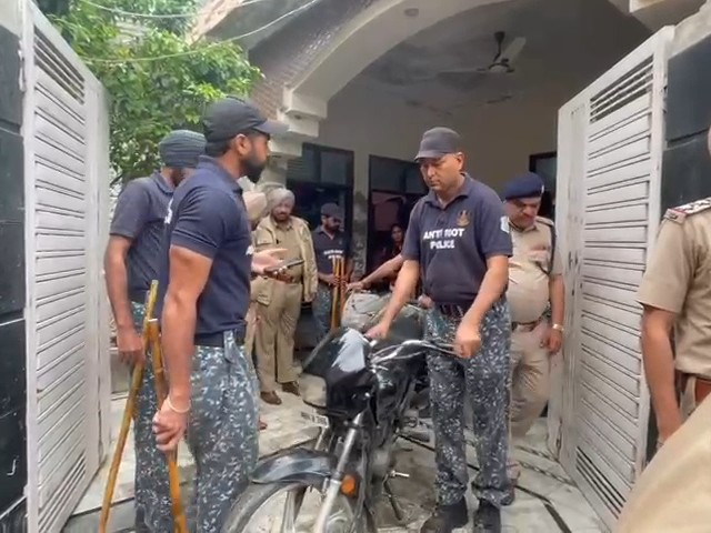 Fazilka Police Crackdown: 2 Gangsters, 11 Suspects Held in Massive ...