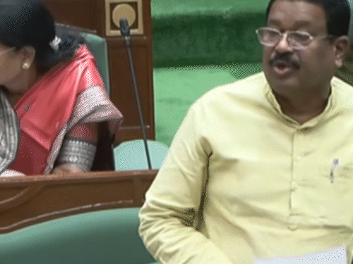 विधायक राम कुमार टोप्पो ने वीरता पदक के लिए सुविधाओं का मुद्दा उठाया।