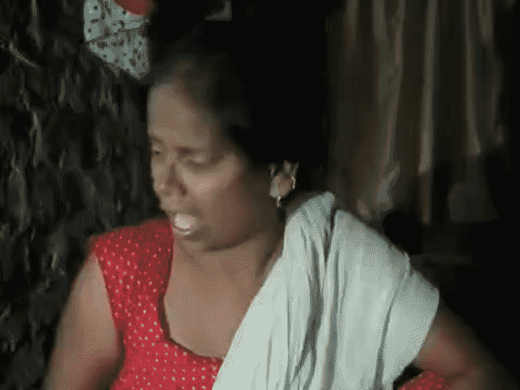 आरोपी राज की मां निर्मला का कहना है कि बेटे ने हत्या की या नहीं, यह मुझे नहीं मालूम है।