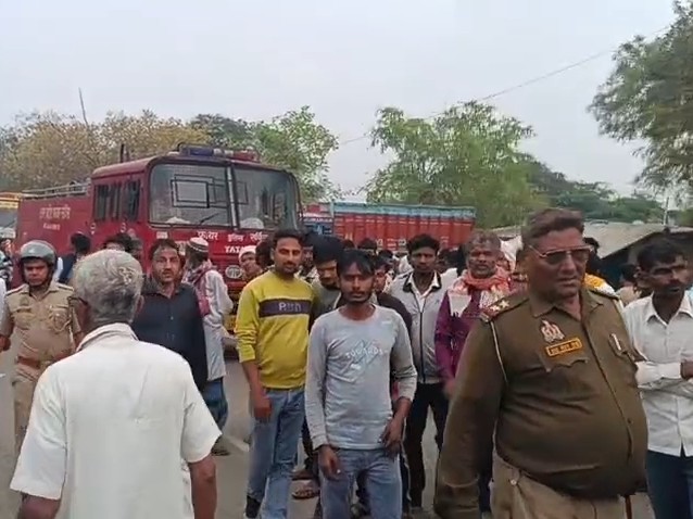 Kannauj Accident: Truck Hits Bike, Sister Critically Injured