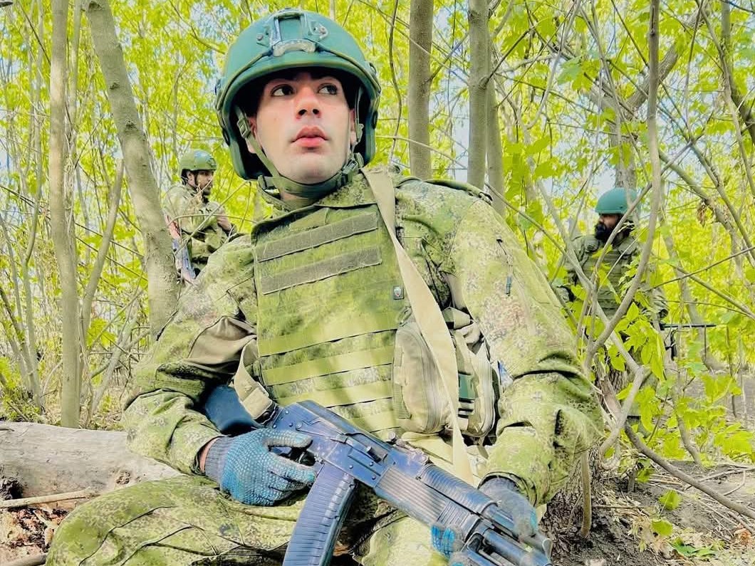 गीतिक का ड्यूटी के दौरान का फोटो - Dainik Bhaskar