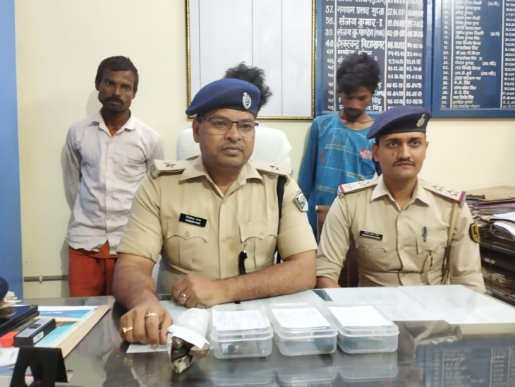 ऑटो गैंग के 3 शातिर पकड़े गए हैं। - Dainik Bhaskar