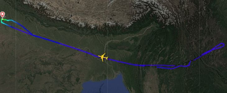 फ्लाइट ट्रैकिंग वेबसाइट Flightradar24.com के अनुसार, विमान ने चीन के एयरस्पेस से दिल्ली के लिए यू-टर्न लिया।