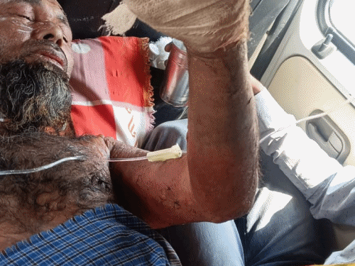 स्थानीय लोगों ने बताया कि हकीम पिनारा के साथ इमाम का व्यवहार ठीक नहीं था। उसने पहले भी इमाम को लेकर शिकायत की थी।