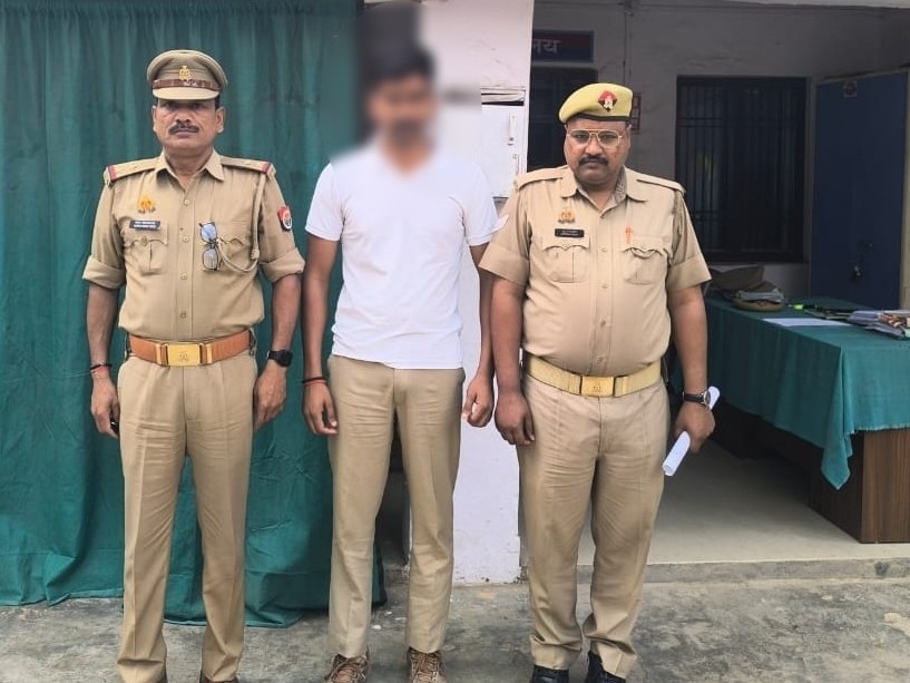 पुलिस के गिरफ्त में आरोपी। - Dainik Bhaskar