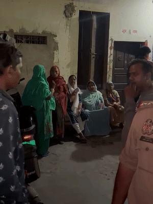 पुलिस ने शव को कब्जे में लेकर पोस्टमॉर्टम के लिए भेजा है।