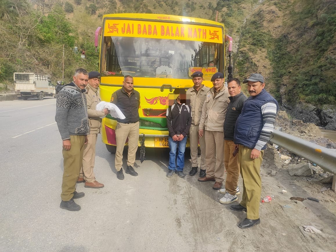 आरोपी की पहचान अंकराज अधिकारी (26 वर्ष) के रूप में हुई है।