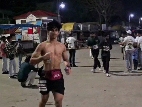 तियोगिता 5, 10, 21 और 42 किमी की अलग-अलग श्रेणियों में आयोजित हुई।