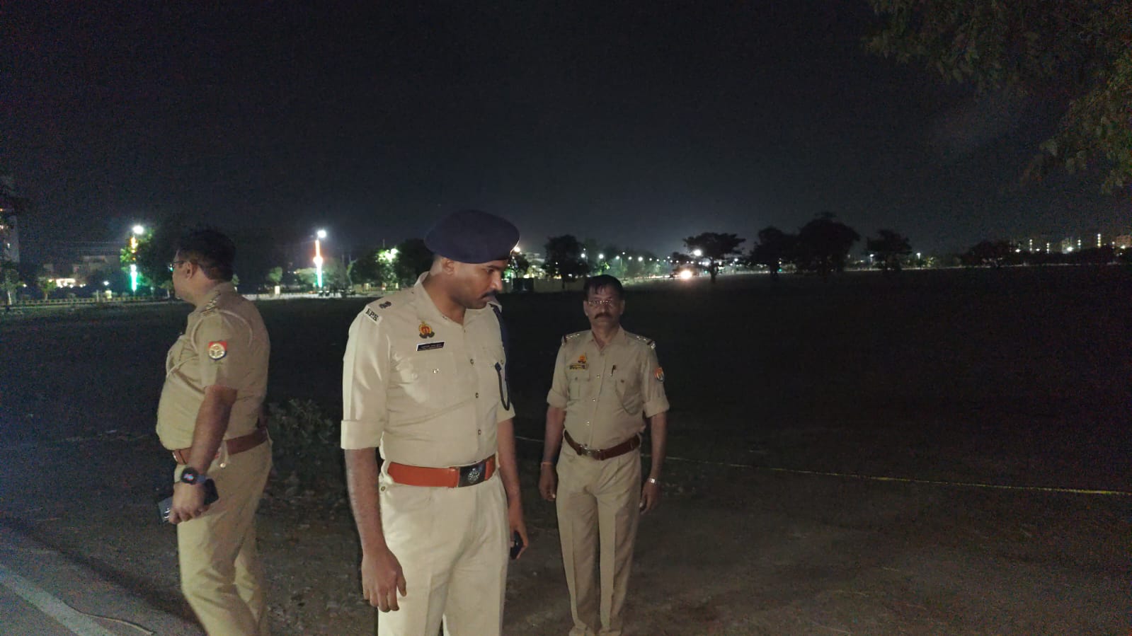 पुलिस अफसरों ने मौके पर पहुंचकर छानबीन की।