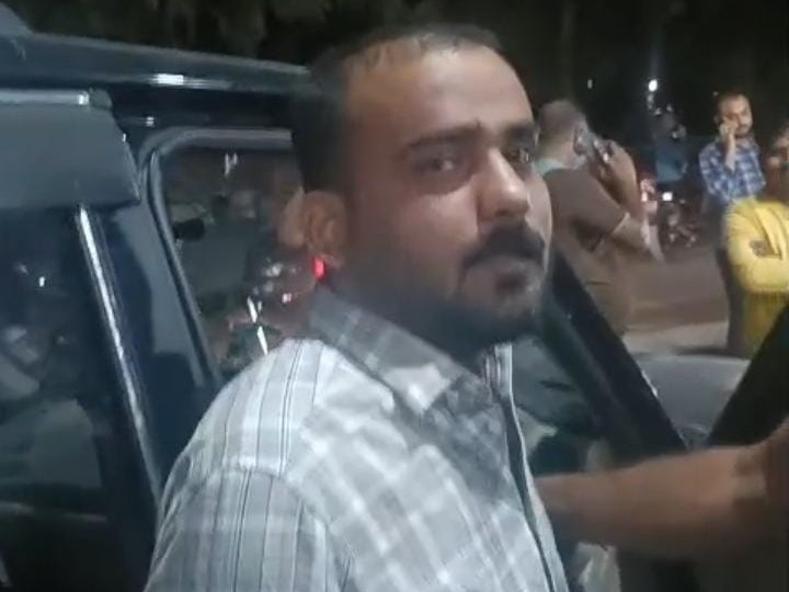 नशे में चूर युवक