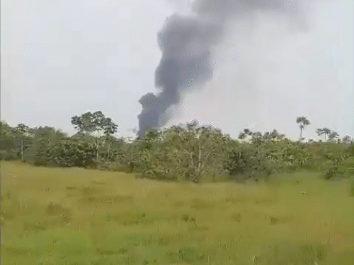 कई किमी दूर से भी धुंआ दिखाई दे रहा था।