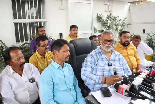 सांसद पप्पू यादव ने स्पीड ट्रायल चलाकर 3 महीने के अंदर दोषियों के फांसी की सजा की मांग की।