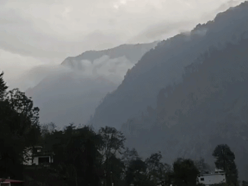 सोमवार को रुद्रप्रयाग की केदारघाटी और चमोली के गोपेश्वर में बारिश हुई थी।