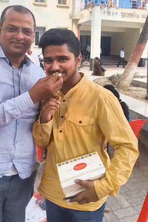 बिहार बोर्ड रिजल्ट, दरभंगा के मेधावी छात्रों ने लहराया परचम:  आर्ट्स में निशु पूरे बिहार में थर्ड टॉपर, IAS अधिकारी बनने का है सपना; साइंस में सत्यम-स्वीटी चौथे नंबर पर – Darbhanga News