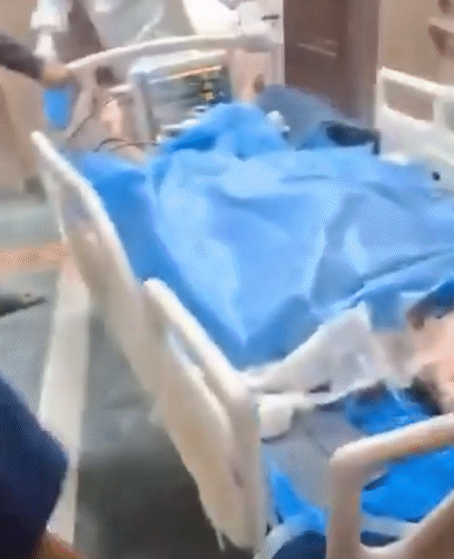 हमले के बाद सलीम दिल्ली के मैक्स अस्पताल में ICU में भर्ती हैं। अभी उनकी दो सर्जरी होनी बाकी है।