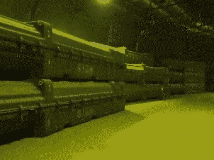 ईरान ने सोमवार को एक वीडियो जारी किया, जिसमें जमीन के नीचे बने ठिकाने में कई मिसाइलें दिखाई गई। इसमें यह भी कहा गया है कि यह बस थोड़ी सी एक झलक है।