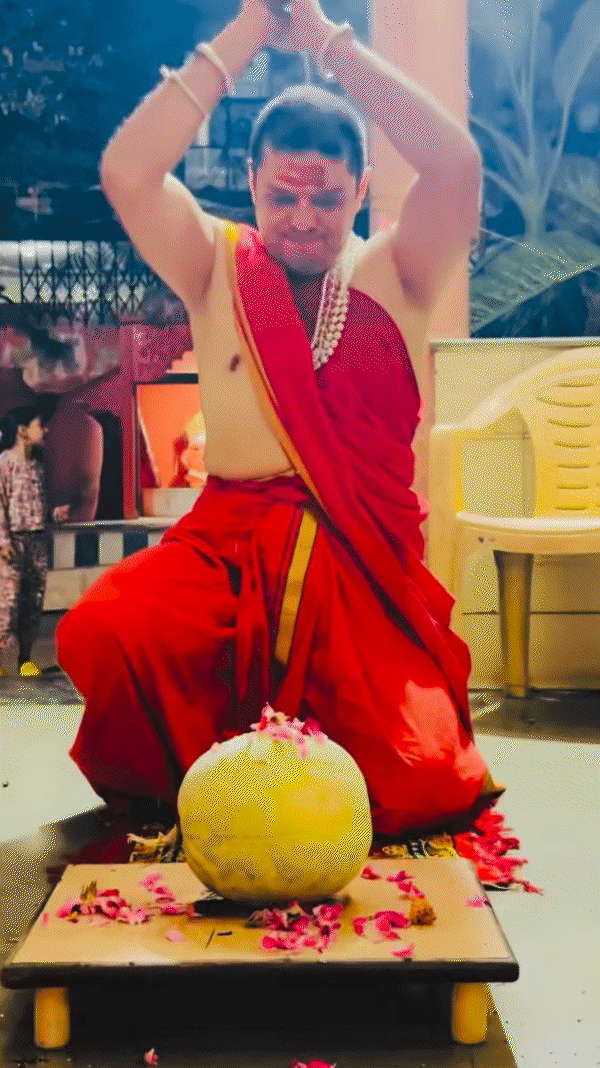 इंदिरा का आरोप है कि ससुराल पक्ष के लोग गायब हो गए।