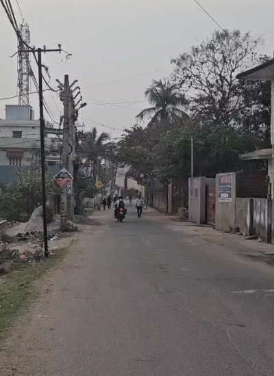 राजधानी रांची समेत कई जिलों में सुबह-सुबह आंशिक बादल छाये रहे।