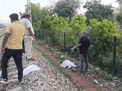 Elderly Man Dies After Falling From Train in Alwar; Identified Via Aadhaar