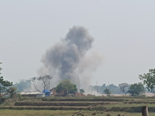 बम को ब्लास्ट कर डिफ्यूज किया गया।