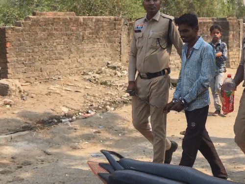 पामगढ़ पुलिस ने आरोपी शिवाजी केवट को हिरासत में ले लिया।