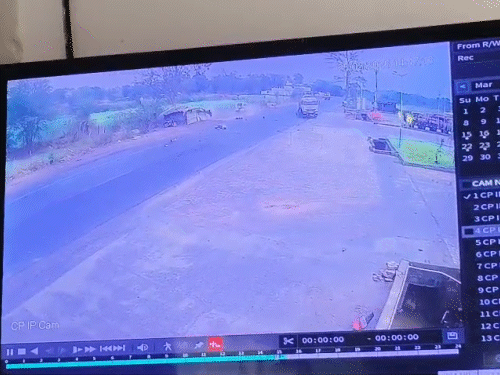 बोलेरो की रफ्तार इतनी तेज थी कि, युवक काफी दूर जाकर रुकी।