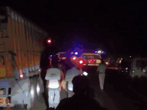 दुर्घटनास्थल पर कुछ देर के लिए जाम लग गया।