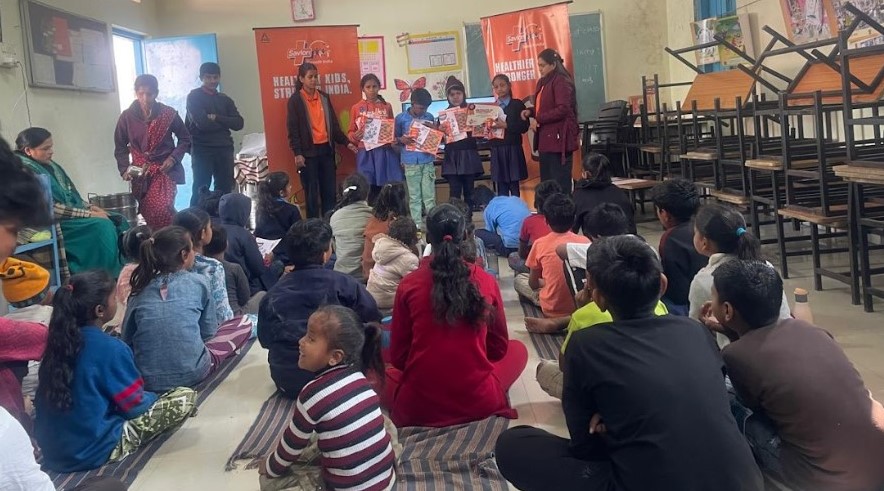 स्कूल की ये खुशनुमा तस्वीर तीन साल पुरानी है, तब ये टीटी नगर में लगता था।