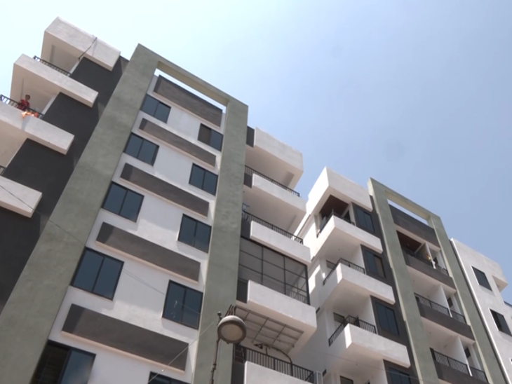 Infosys में सॉफ्टवेयर इंजीनियर शम्पा पाठक पांडे इसी बिल्डिंग में रहती थीं।