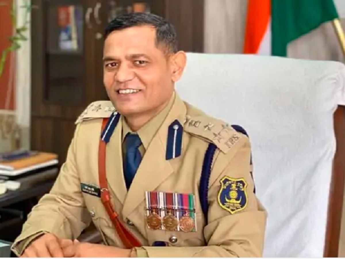 IPS रतनलाल डांगी पर SI की पत्नी ने यौन-उत्पीड़न के आरोप लगाए हैं।