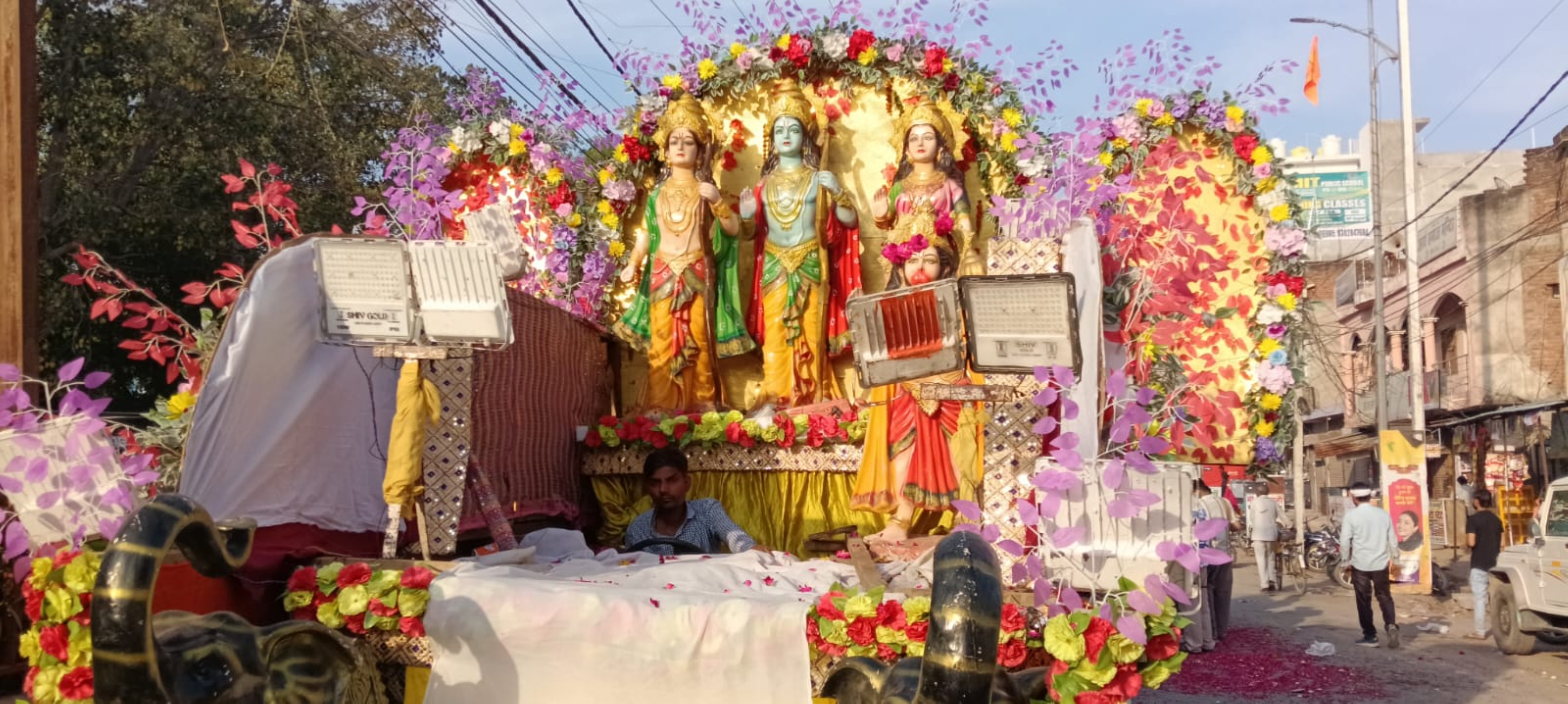 Raan Procession Lord Shri Ram's procession taken out in the city