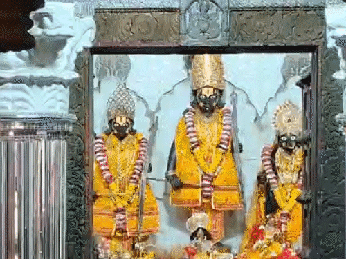 दुर्ग का 650 साल पुराना मठ, जहां भगवान राम की मुर्ति विराजमान है।