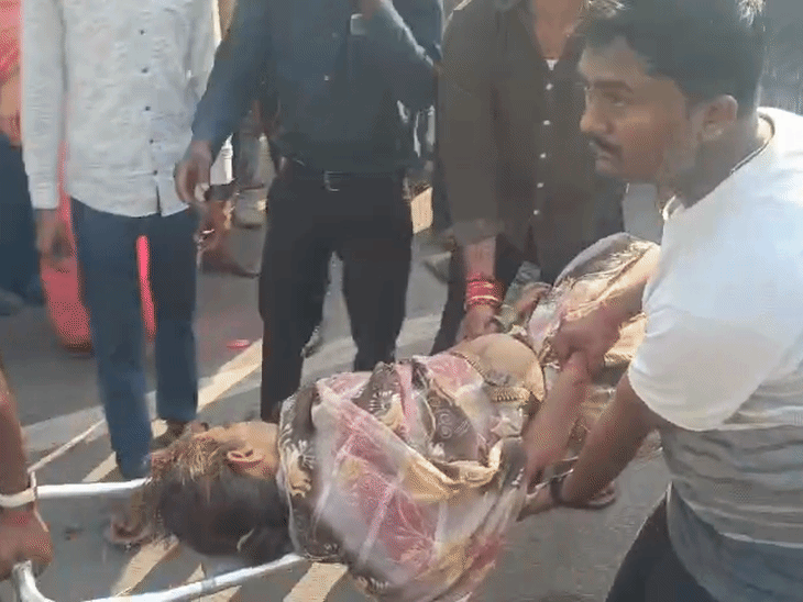 घायलों को तुरंत एंबुलेंस की मदद से नजदीकी अस्पतालों में ले जाया गया।