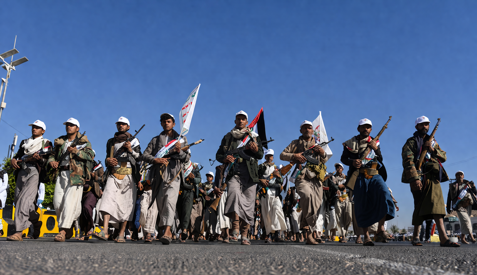 हूती यमन का एक उग्रवादी गुट है, जिसे ईरान का समर्थक माना जाता है।