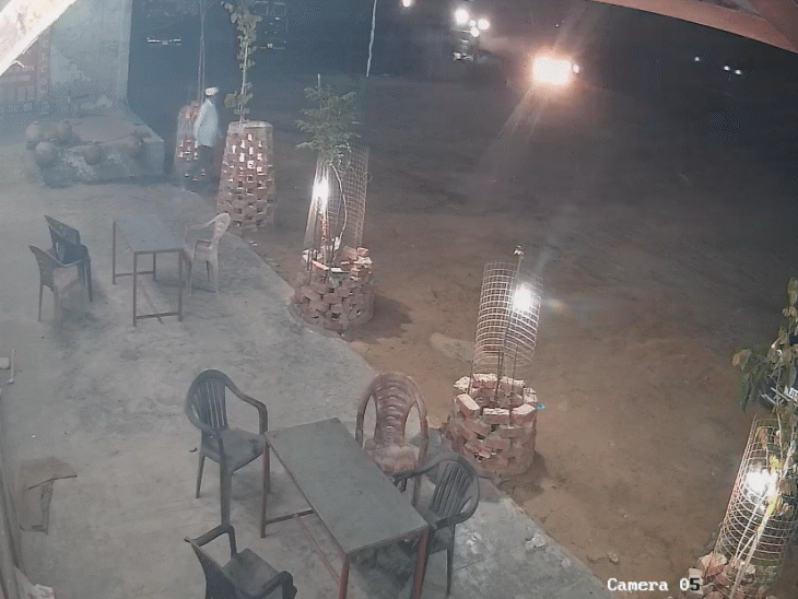 कार होटल के बाहर लगे ट्रीशेड, टेबल-कुर्सियों को तोड़ते हुए सीधे होटल के अगसे हिस्से में जा घुसी।