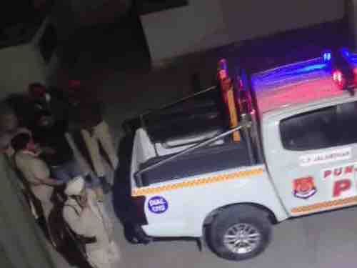 वारदात के बाद आरोपी को पकड़ने के लिए पहुंची पुलिस।