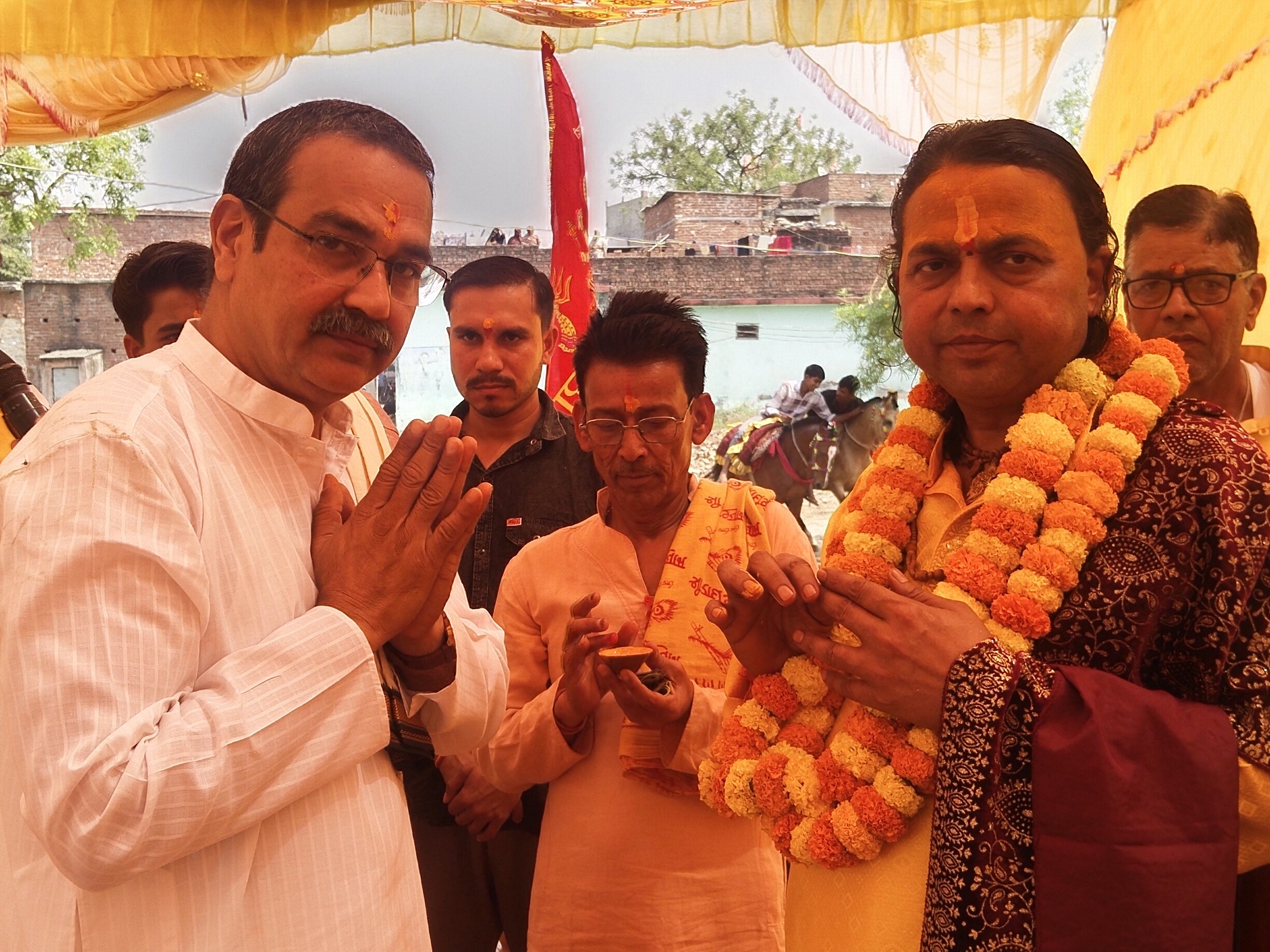 Redcross Chairman Shivendra Vikram Singh Inaugurates Shriram Katha in Barhi