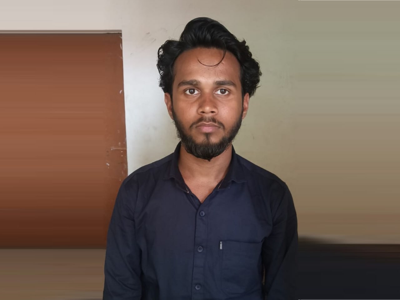 आरोपी मोहम्मद अदनान मऊ जिले का रहने वाला था।