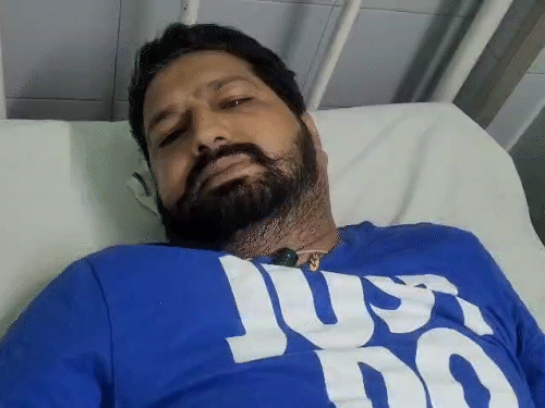 घायल संदीप ने बताया कि उन्होंने आरोपी के भाई से ही जमीन खरीदी। आरोपी ने उनके पैरों में दो गोलियां मारी है।