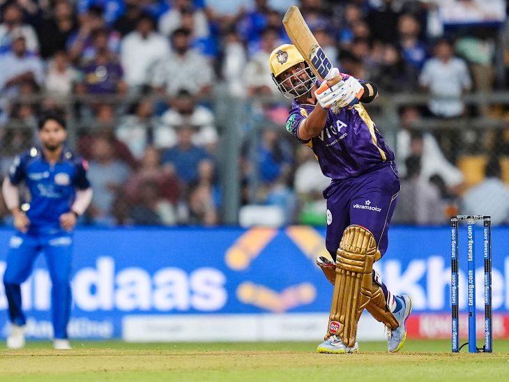 अजिंक्य रहाणे 67 रन बनाकर आउट हुए।