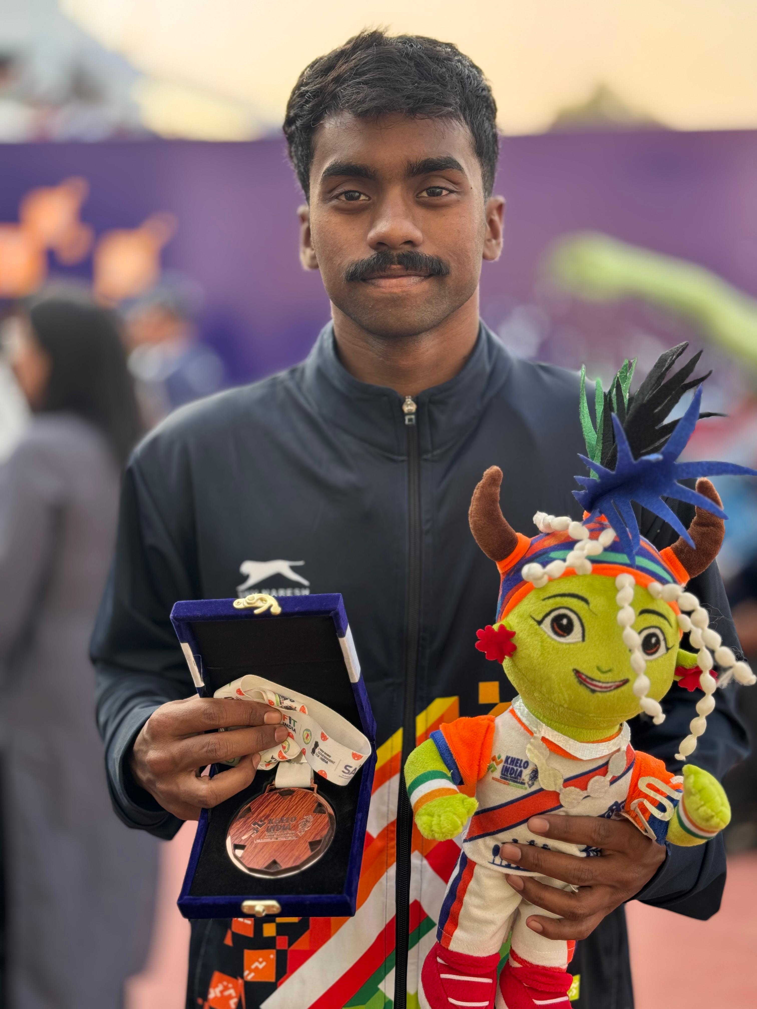 निखिल कहते हैं कि छत्तीसगढ़ खेल इंफ्रास्ट्रक्चर के लिहाज से छत्तीसगढ़ 10 साल पीछे चल रहा है।