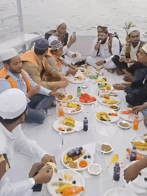 वाराणसी में नाव पर इफ्तार पार्टी के मामले में सभी 14 आरोपी जेल में बंद हैं।