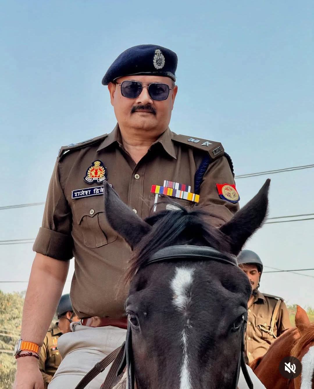 आईपीएस राजेश द्विवेदी हरदोई और रामपुर में भी पुलिस अधीक्षक रहे हैं।