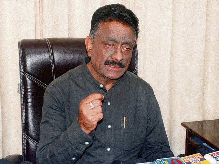 सेब पर इम्पोर्ट ड्यूटी का मामला विधानसभा में उठाएंगे ठियोग के विधायक कुलदीप राठौर। - Dainik Bhaskar