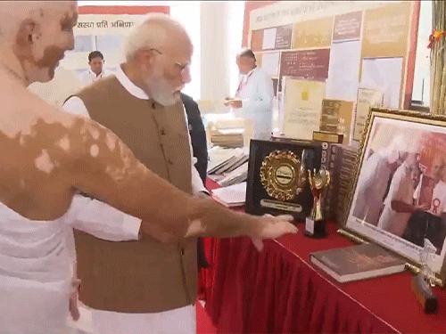 मोदी म्हणाले- काँग्रेस कठीण परिस्थितीतही अफवा पसरवतोय: पेट्रोल पंपांवर गर्दी जमवून व्यवस्था बिघडवण्याचा प्रयत्न; देशातील परिस्थिती नियंत्रणात मोदी म्हणाले- काँग्रेस कठीण परिस्थितीतही अफवा पसरवतोय: पेट्रोल पंपांवर गर्दी जमवून व्यवस्था बिघडवण्याचा प्रयत्न; देशातील परिस्थिती नियंत्रणात