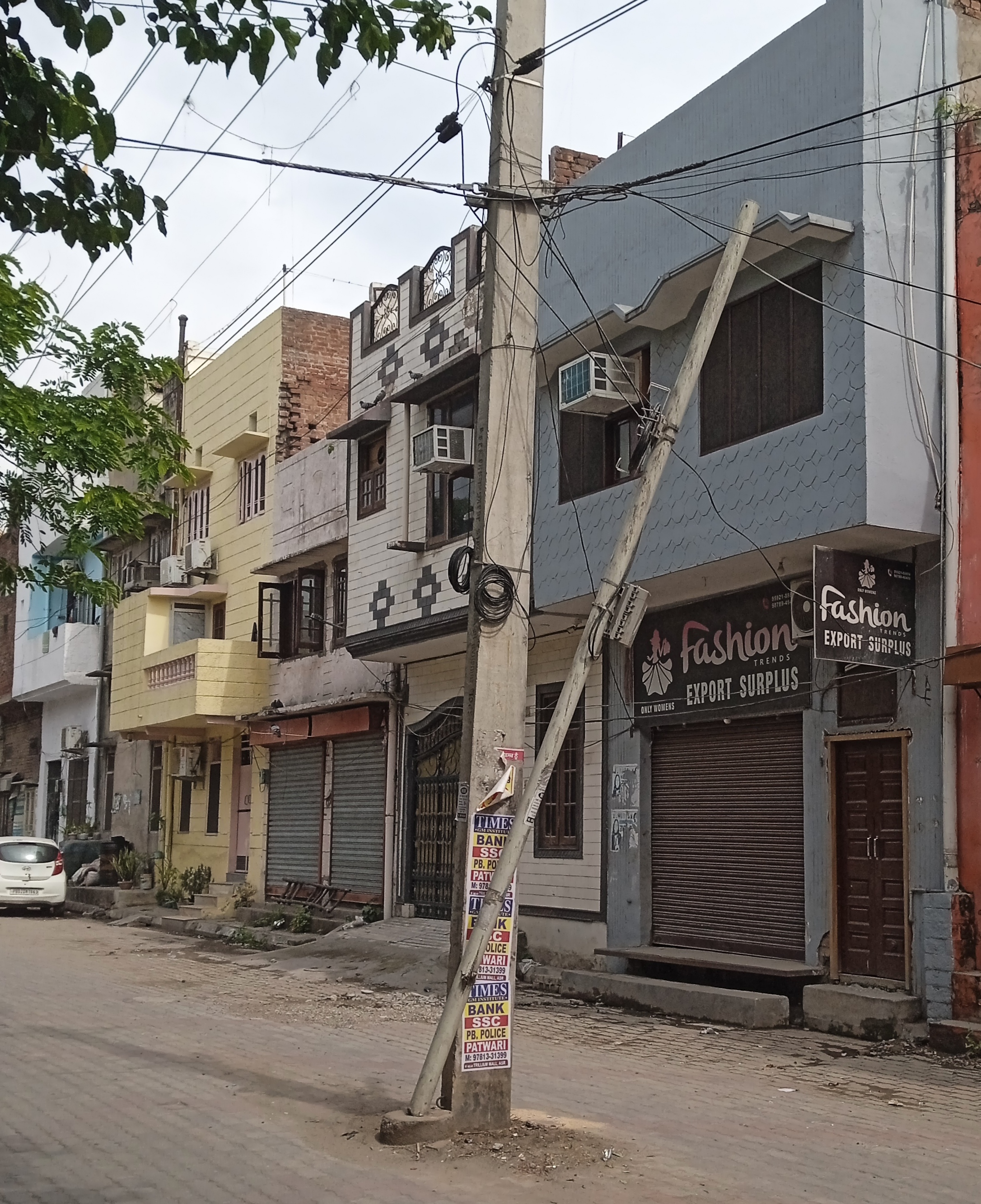 Sultanwind Road... A tilted iron pole poses a threat