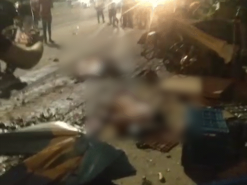 हेडमास्टर का शव 3 टुकड़ों में बंट गया।