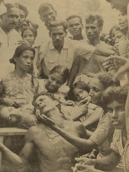 साल 1958-59 केरल में पहली वामपंथी सरकार की नीतियों के खिलाफ भड़के आंदोलन में जान गंवाने वाले लोगों के परिजन।